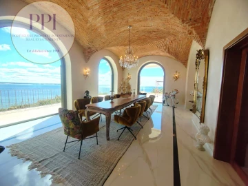 Moradia T8 para Venda em Lagos (São Sebastião e Santa Maria)