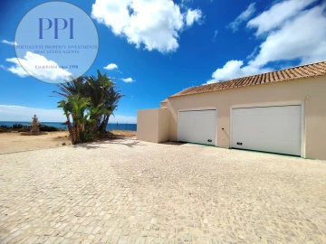 Moradia T8 para Venda em Lagos (São Sebastião e Santa Maria)