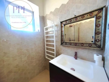 Moradia T8 para Venda em Lagos (São Sebastião e Santa Maria)