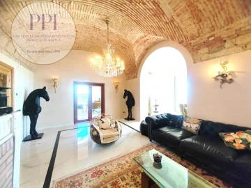 Moradia T8 para Venda em Lagos (São Sebastião e Santa Maria)