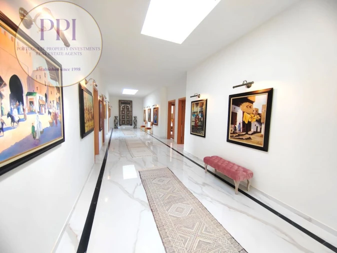 Moradia T8 para Venda em Lagos (São Sebastião e Santa Maria) Foto 23