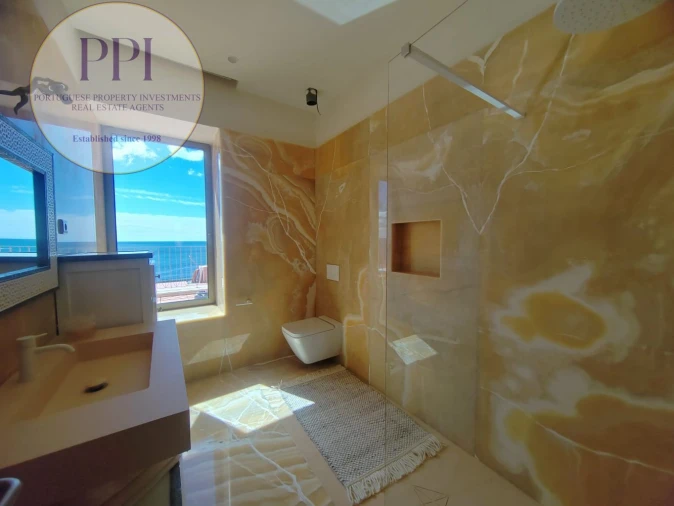 Moradia T8 para Venda em Lagos (São Sebastião e Santa Maria) Foto 38