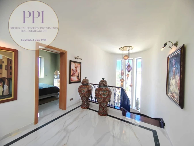 Moradia T8 para Venda em Lagos (São Sebastião e Santa Maria) Foto 22