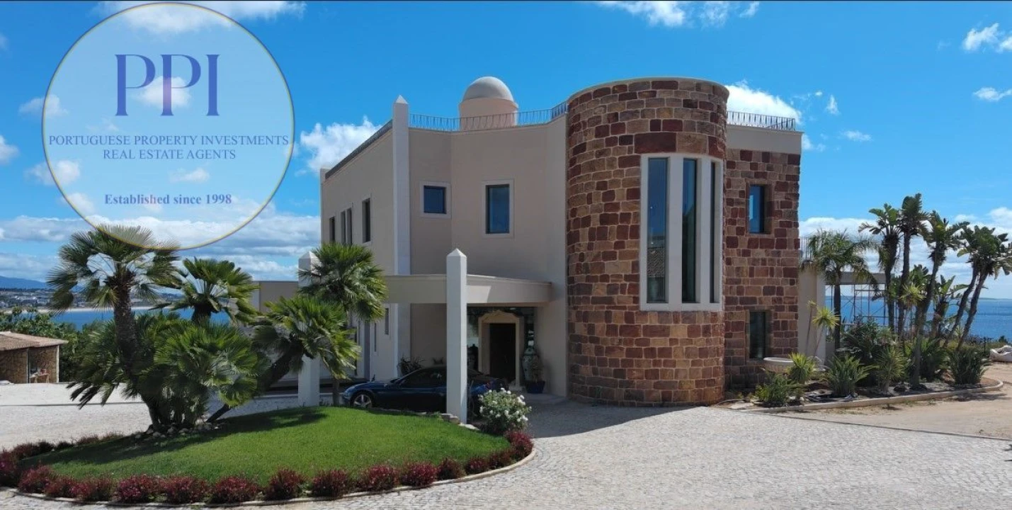 Moradia T8 para Venda em Lagos (São Sebastião e Santa Maria) Foto 2