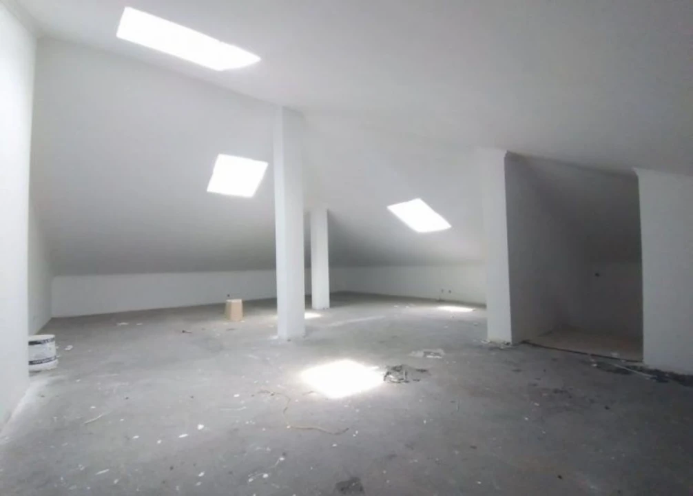 Moradia T6 para Venda em Rio de Mouro Foto 20