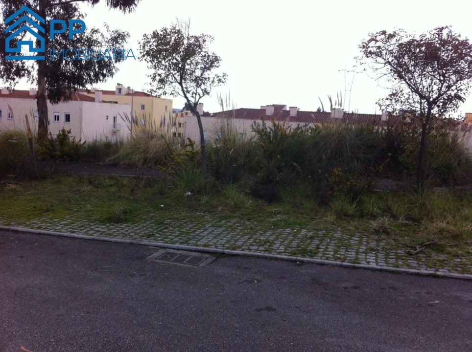 Terreno para Venda em Alfena Foto 4