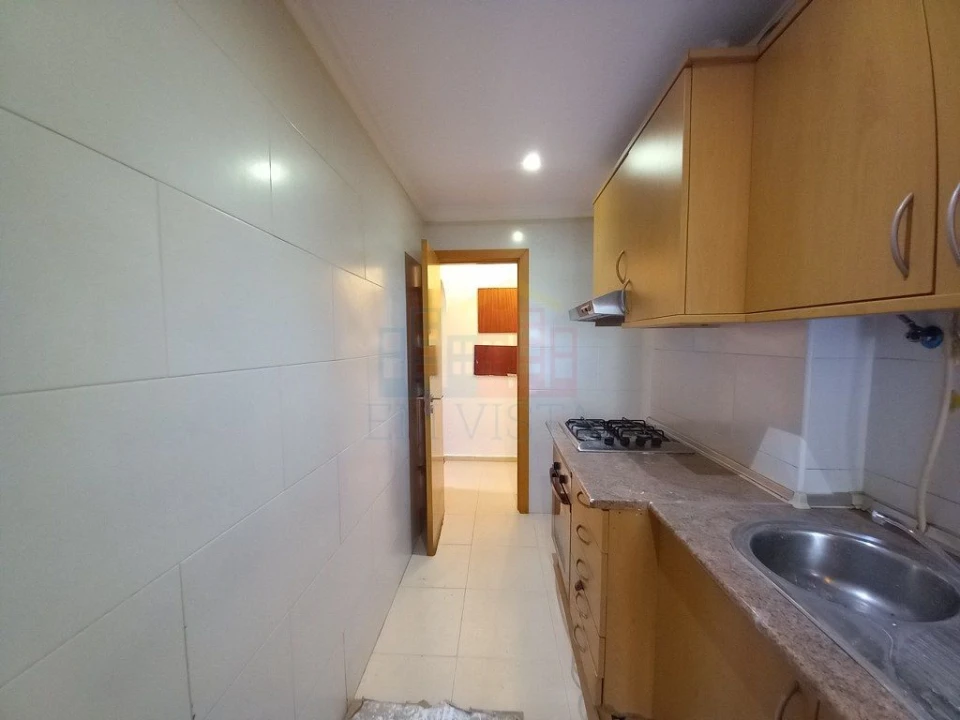 Apartamento T2 para Venda em Cascais e Estoril Foto 8