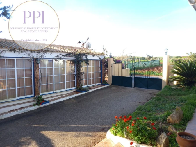 Quinta T3 para Venda em Vila do Bispo e Raposeira Foto 8