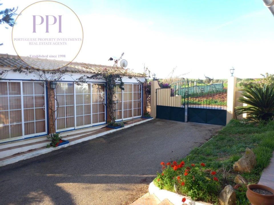Quinta T3 para Venda em Vila do Bispo e Raposeira Foto 8