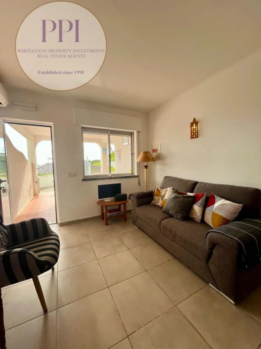 Apartamento T2 para Venda em Budens Foto 3