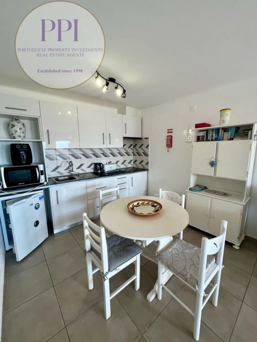 Apartamento T2 para Venda em Budens Foto 4