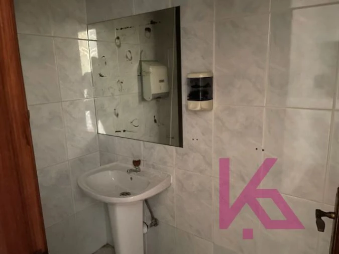 Loja para Venda em Fregim Foto 12