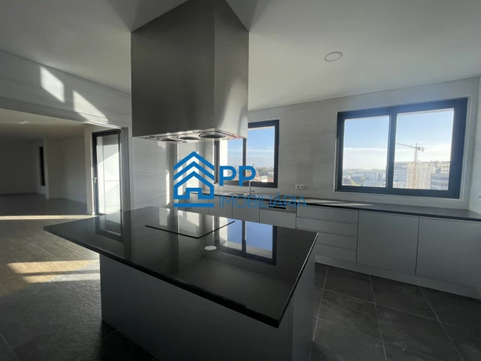 Apartamento T4 para Venda em Cedofeita, Santo Ildefonso, Sé, Miragaia, São Nicolau e Vitória Foto 30