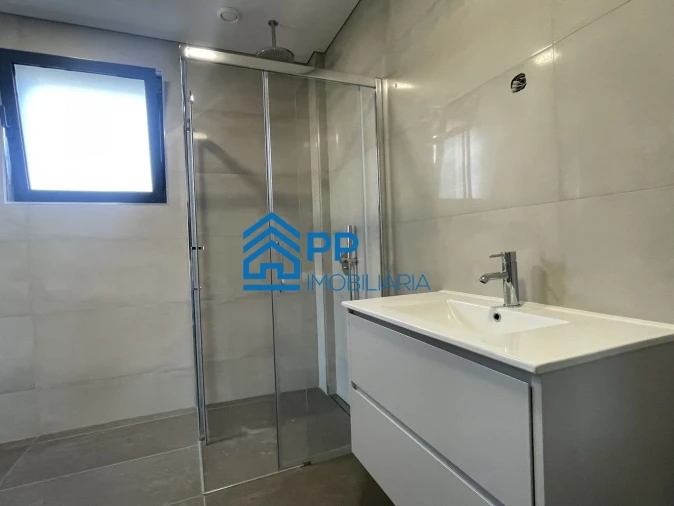 Apartamento T4 para Venda em Cedofeita, Santo Ildefonso, Sé, Miragaia, São Nicolau e Vitória Foto 39