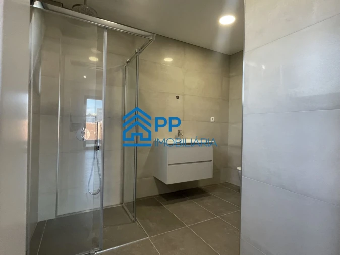 Apartamento T4 para Venda em Cedofeita, Santo Ildefonso, Sé, Miragaia, São Nicolau e Vitória Foto 36