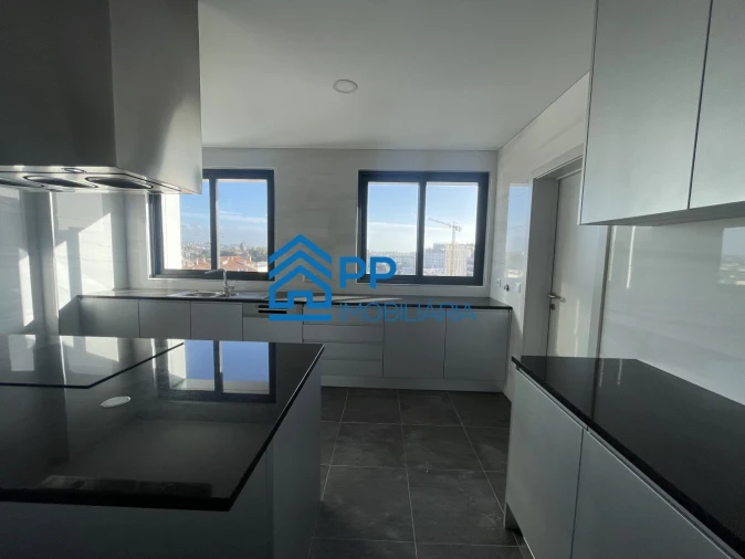 Apartamento T4 para Venda em Cedofeita, Santo Ildefonso, Sé, Miragaia, São Nicolau e Vitória Foto 31