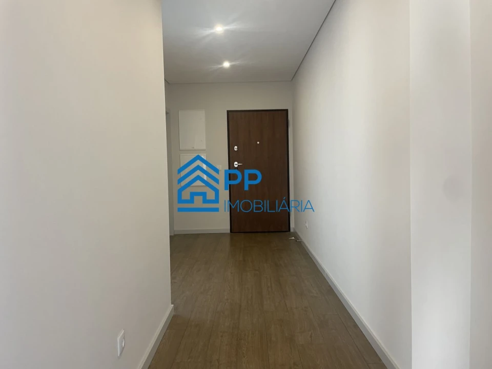 Apartamento T4 para Venda em Cedofeita, Santo Ildefonso, Sé, Miragaia, São Nicolau e Vitória Foto 44