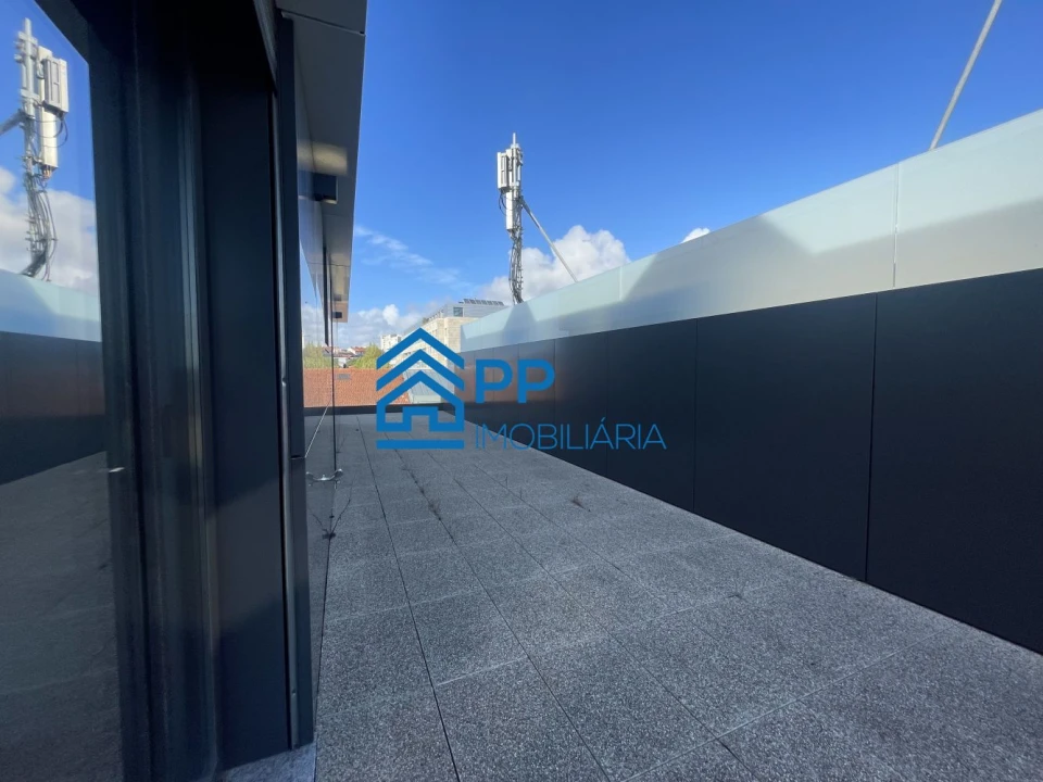 Apartamento T4 para Venda em Cedofeita, Santo Ildefonso, Sé, Miragaia, São Nicolau e Vitória Foto 47