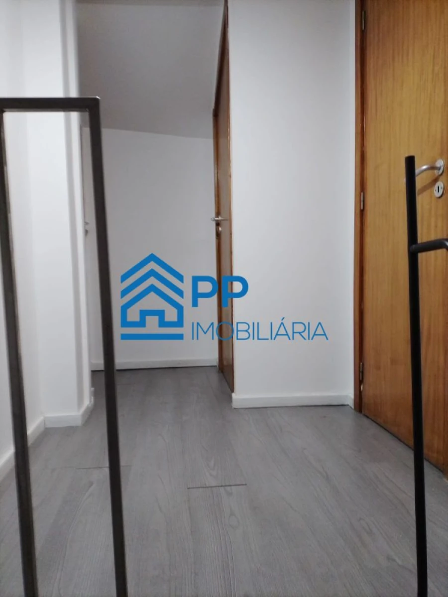 Apartamento T3 para Venda em Paranhos Foto 14