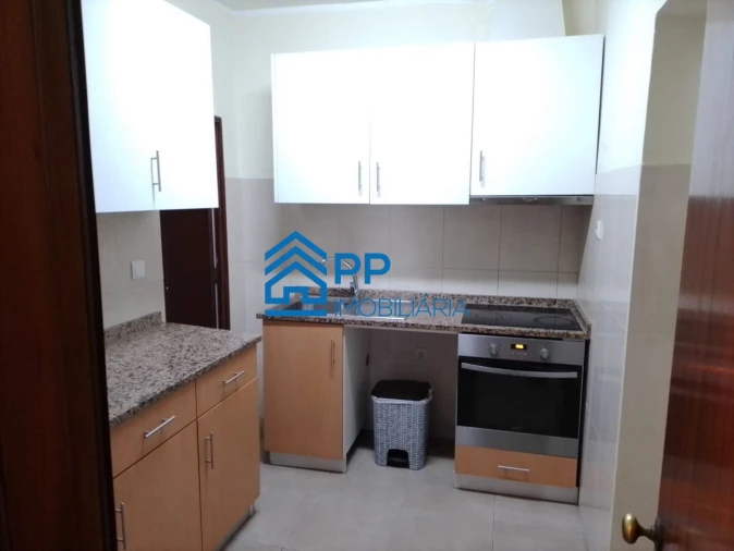 Apartamento T3 para Venda em Paranhos Foto 1