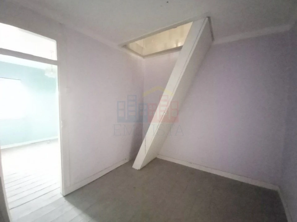 Apartamento T4 para Venda em Alcantara Foto 11
