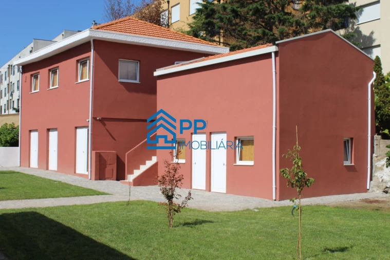 Moradia T10 para Venda em São Mamede de Infesta e Senhora da Hora Foto 27