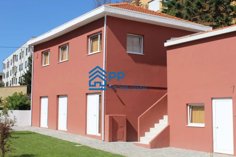 Moradia T10 para Venda em São Mamede de Infesta e Senhora da Hora Foto 29