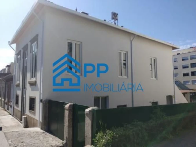 Moradia T10 para Venda em São Mamede de Infesta e Senhora da Hora Foto 2