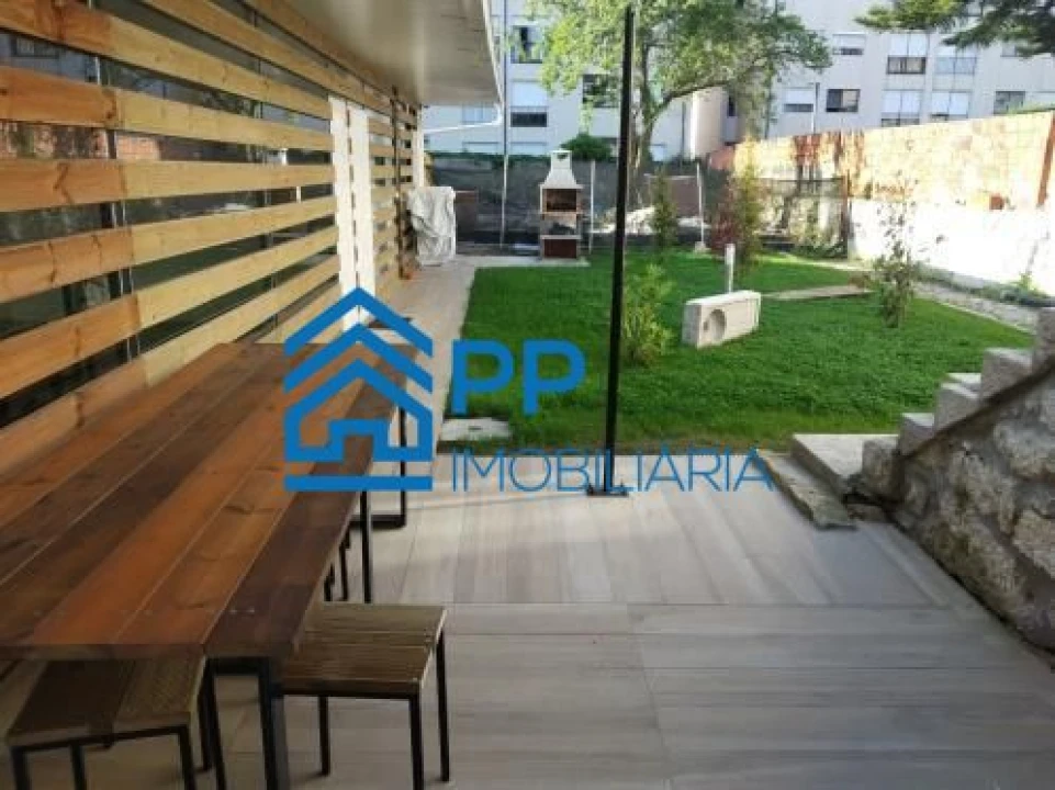 Moradia T10 para Venda em São Mamede de Infesta e Senhora da Hora Foto 6