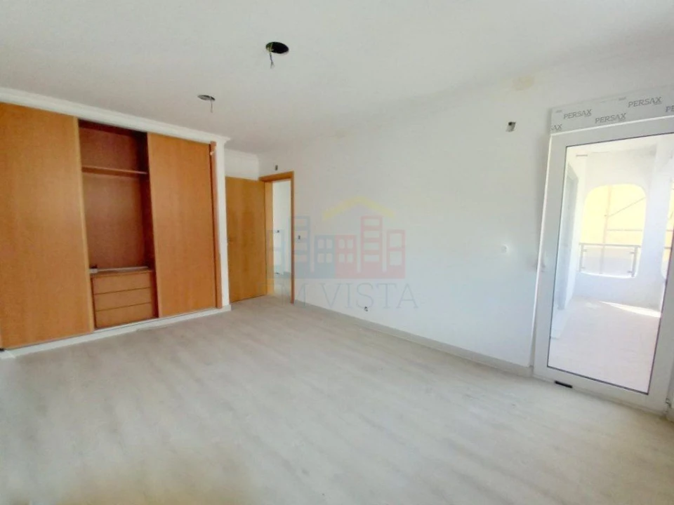 Moradia T3 para Venda em Amora Foto 12