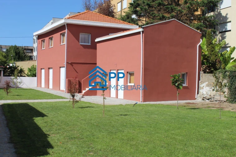 Loja para Venda em São Mamede de Infesta e Senhora da Hora Foto 26