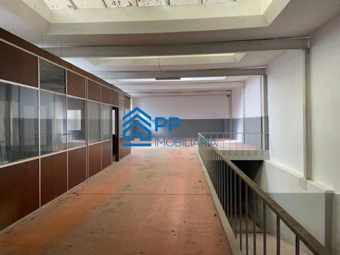 Loja para Arrendamento em Cedofeita, Santo Ildefonso, Sé, Miragaia, São Nicolau e Vitória Foto 10