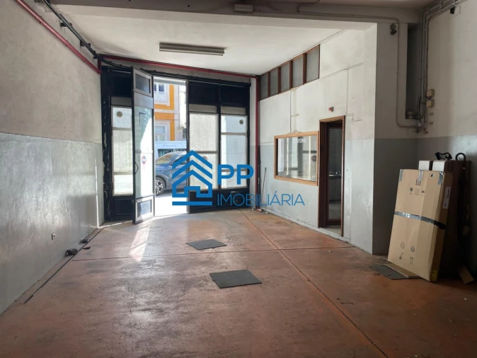Loja para Arrendamento em Cedofeita, Santo Ildefonso, Sé, Miragaia, São Nicolau e Vitória Foto 24