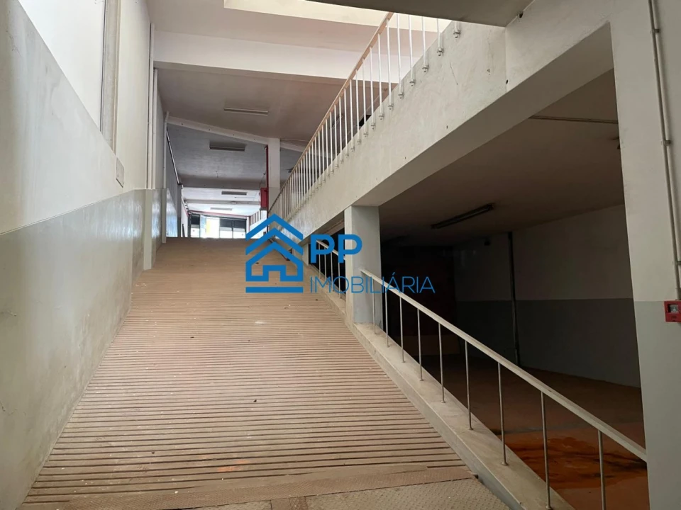 Loja para Arrendamento em Cedofeita, Santo Ildefonso, Sé, Miragaia, São Nicolau e Vitória Foto 19