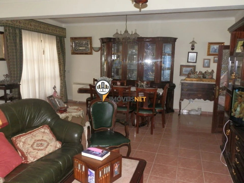 Moradia T4 para Venda em Orvalho Foto 19