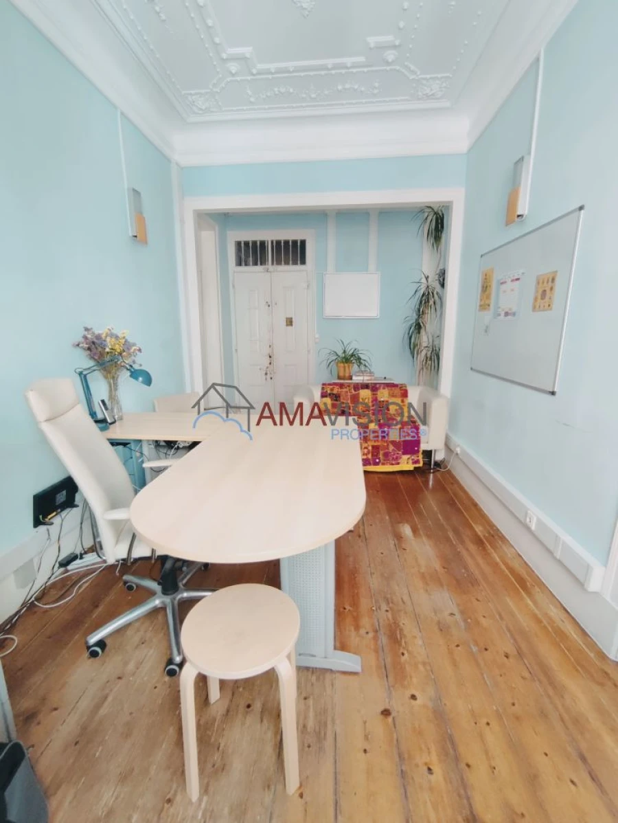 Apartamento T3 para Venda em Santo António Foto 14