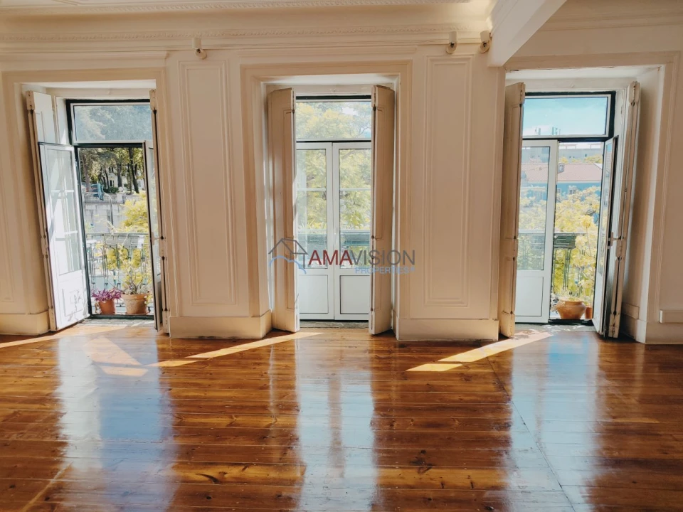 Apartamento T3 para Venda em Santo António Foto 3