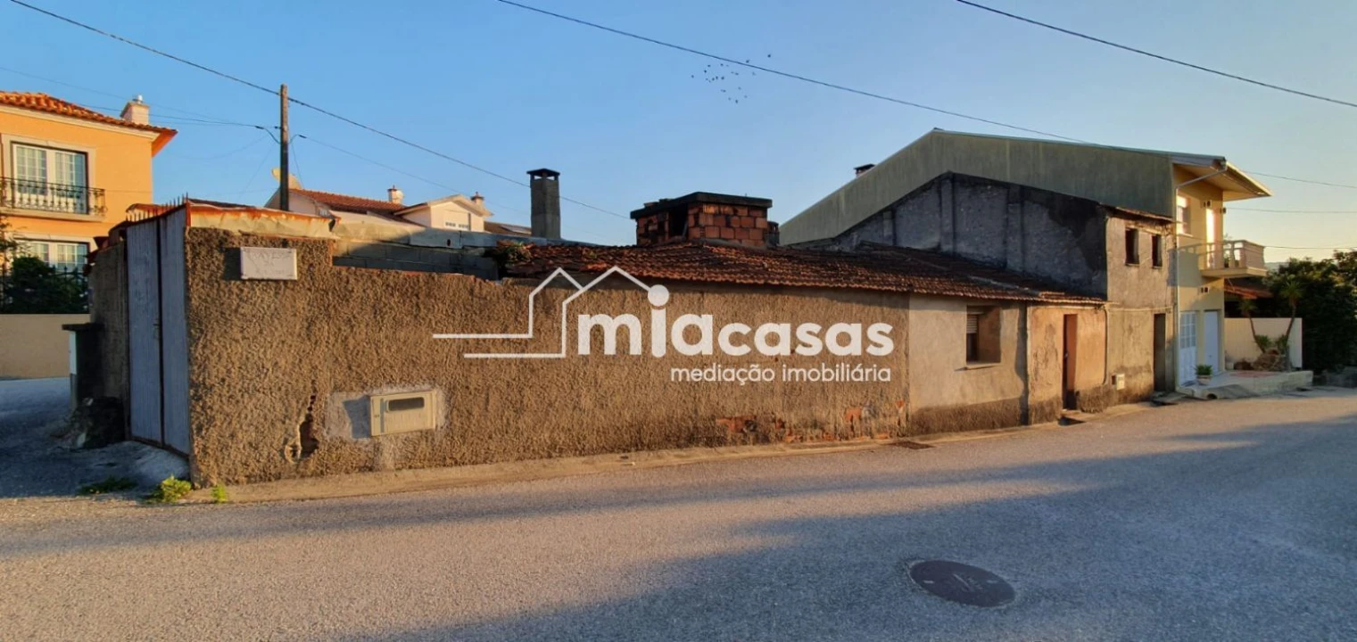 Moradia T2 para Venda em Casal Comba Foto 1