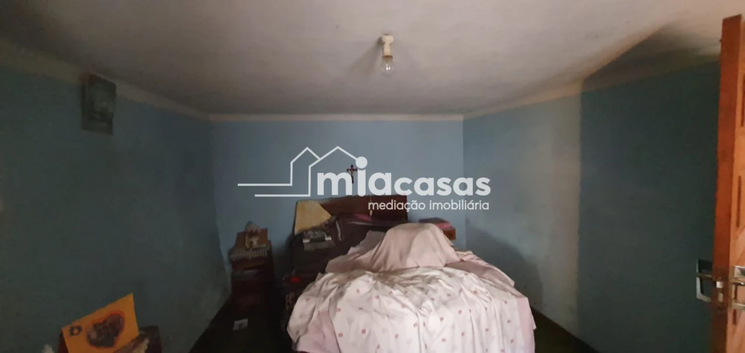 Moradia T2 para Venda em Casal Comba Foto 8