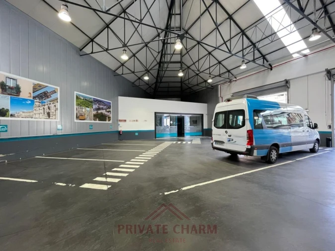 Loja para Venda em Sacavém e Prior Velho Foto 8