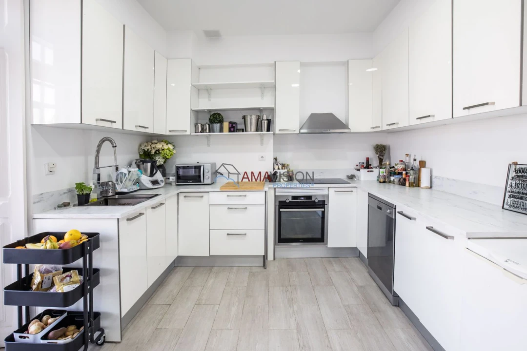 Apartamento T5 para Venda em Avenidas Novas Foto 18