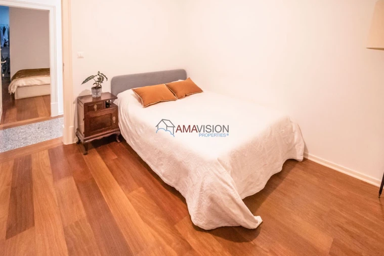 Apartamento T5 para Venda em Avenidas Novas Foto 29