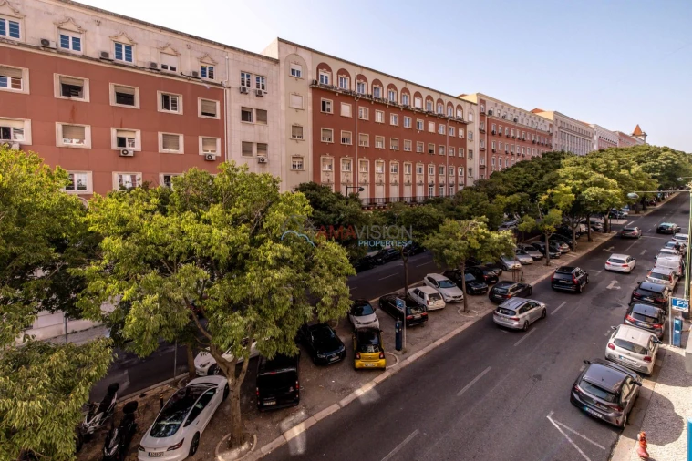 Apartamento T5 para Venda em Avenidas Novas Foto 57