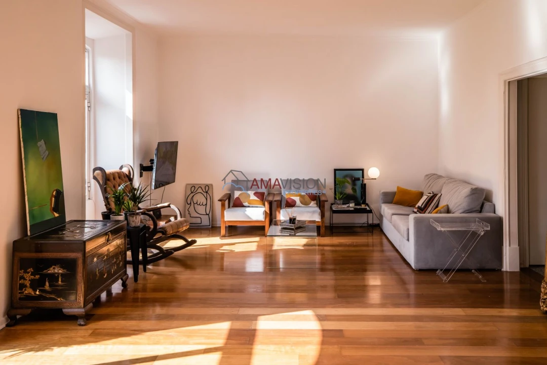 Apartamento T5 para Venda em Avenidas Novas Foto 4