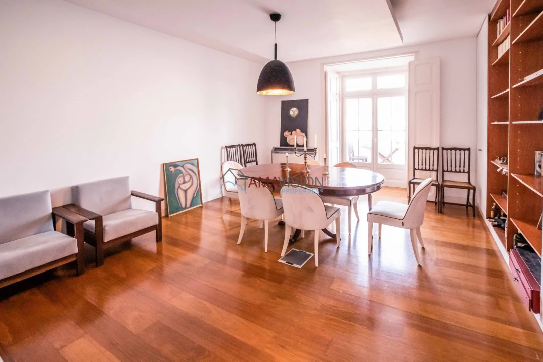 Apartamento T5 para Venda em Avenidas Novas Foto 13