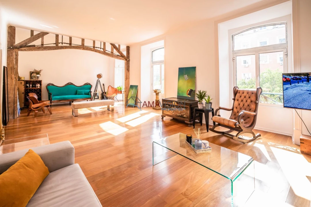 Apartamento T5 para Venda em Avenidas Novas Foto 1