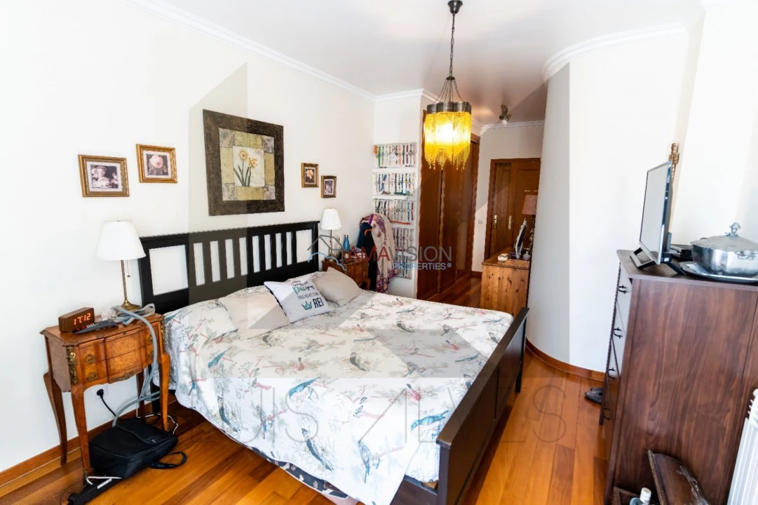 Moradia T4 para Venda em Alcabideche Foto 15