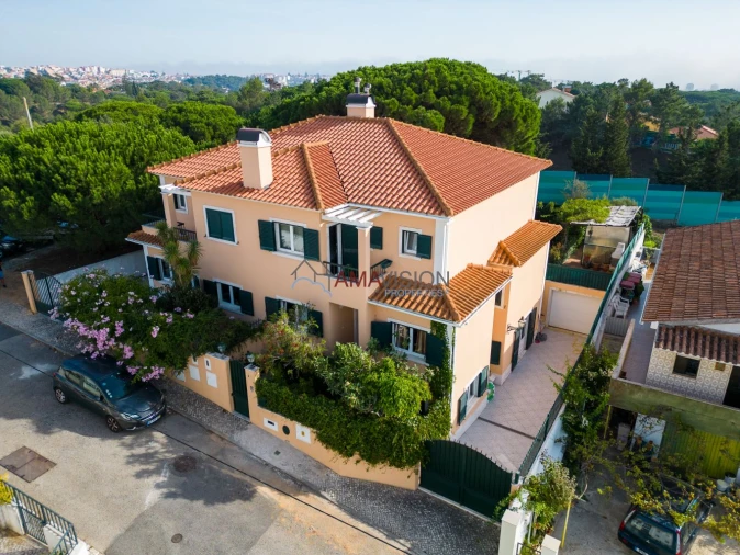 Moradia T4 para Venda em Alcabideche