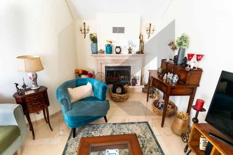 Moradia T4 para Venda em Alcabideche Foto 10