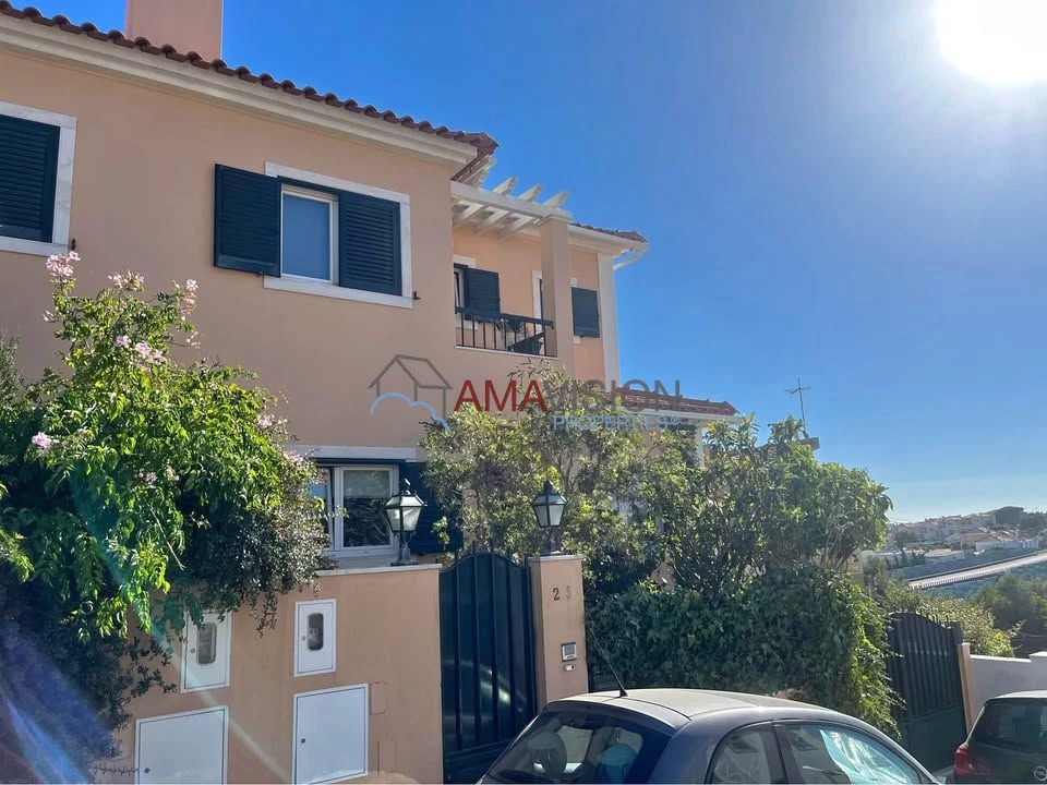 Moradia T4 para Venda em Alcabideche Foto 2